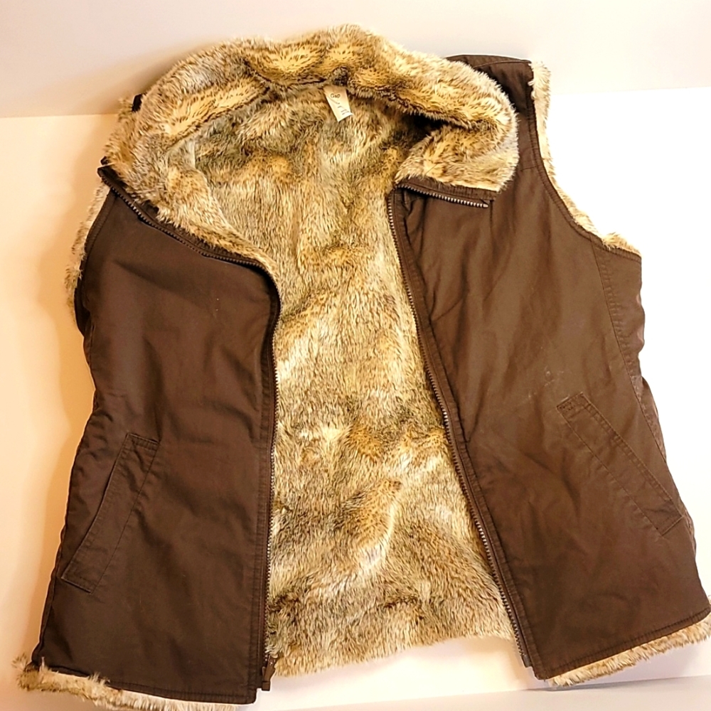 Reversible brown Vest